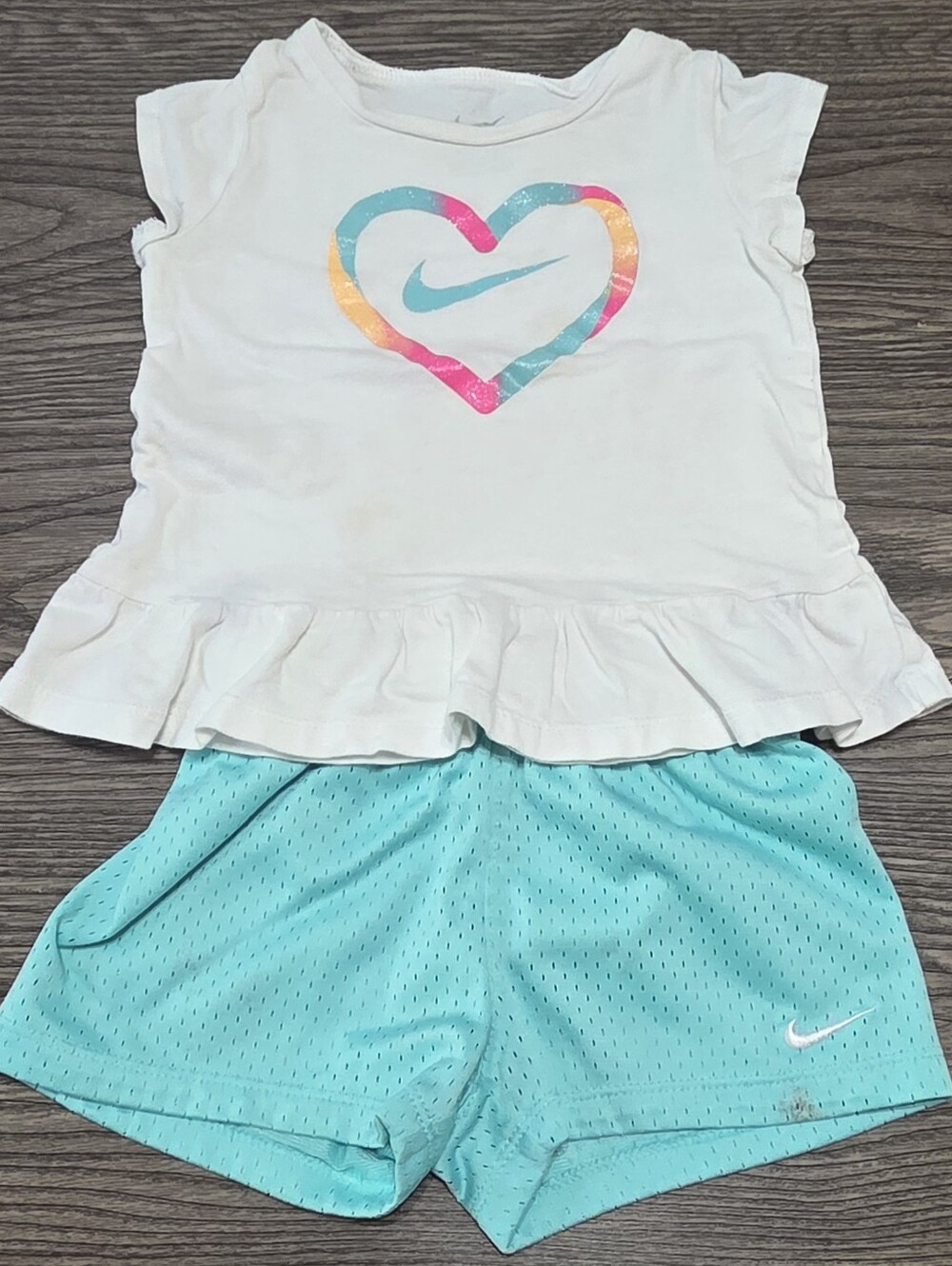 *SOLD*Nike Girls' Active Tee & Shorts Set - Pink, Aqua, Gray, White - Picture 3 of 3